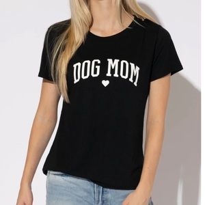 DOG MOM CLASSIC TEE